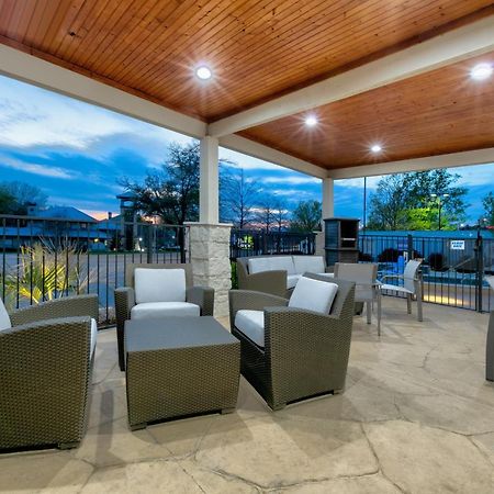 Holiday Inn Express & Suites - Dallas Park Central Northeast By Ihg Екстер'єр фото