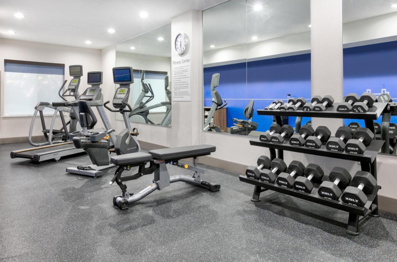 Holiday Inn Express & Suites - Dallas Park Central Northeast By Ihg Екстер'єр фото