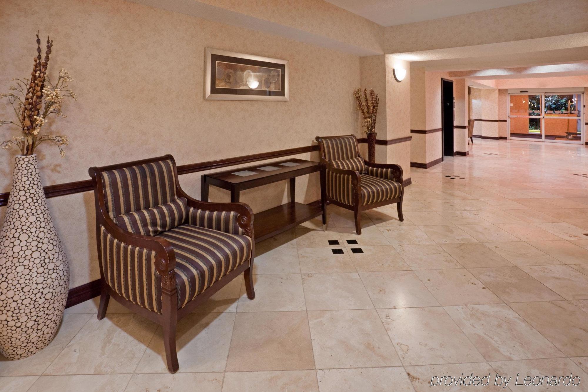 Holiday Inn Express & Suites - Dallas Park Central Northeast By Ihg Інтер'єр фото
