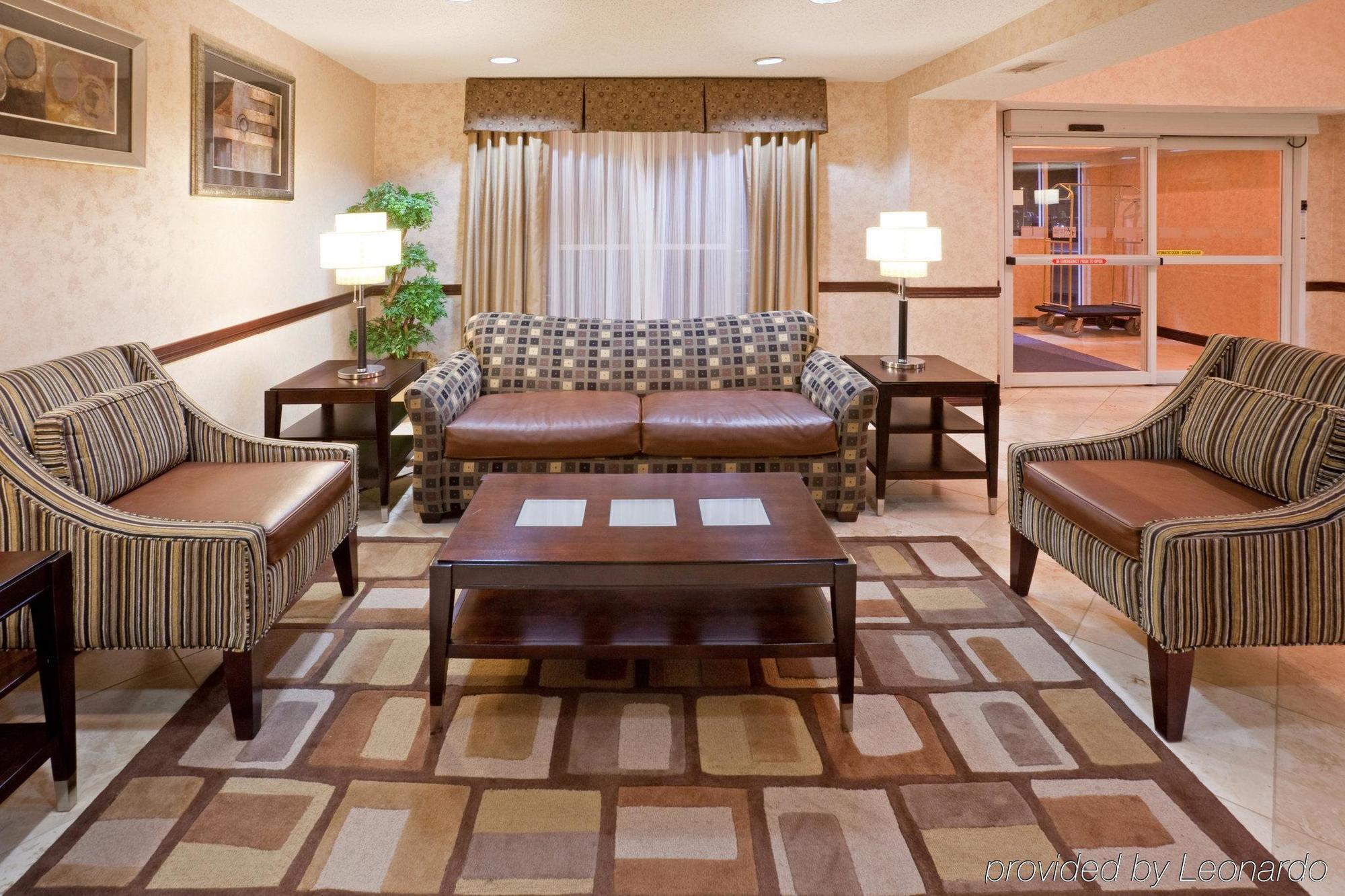 Holiday Inn Express & Suites - Dallas Park Central Northeast By Ihg Інтер'єр фото