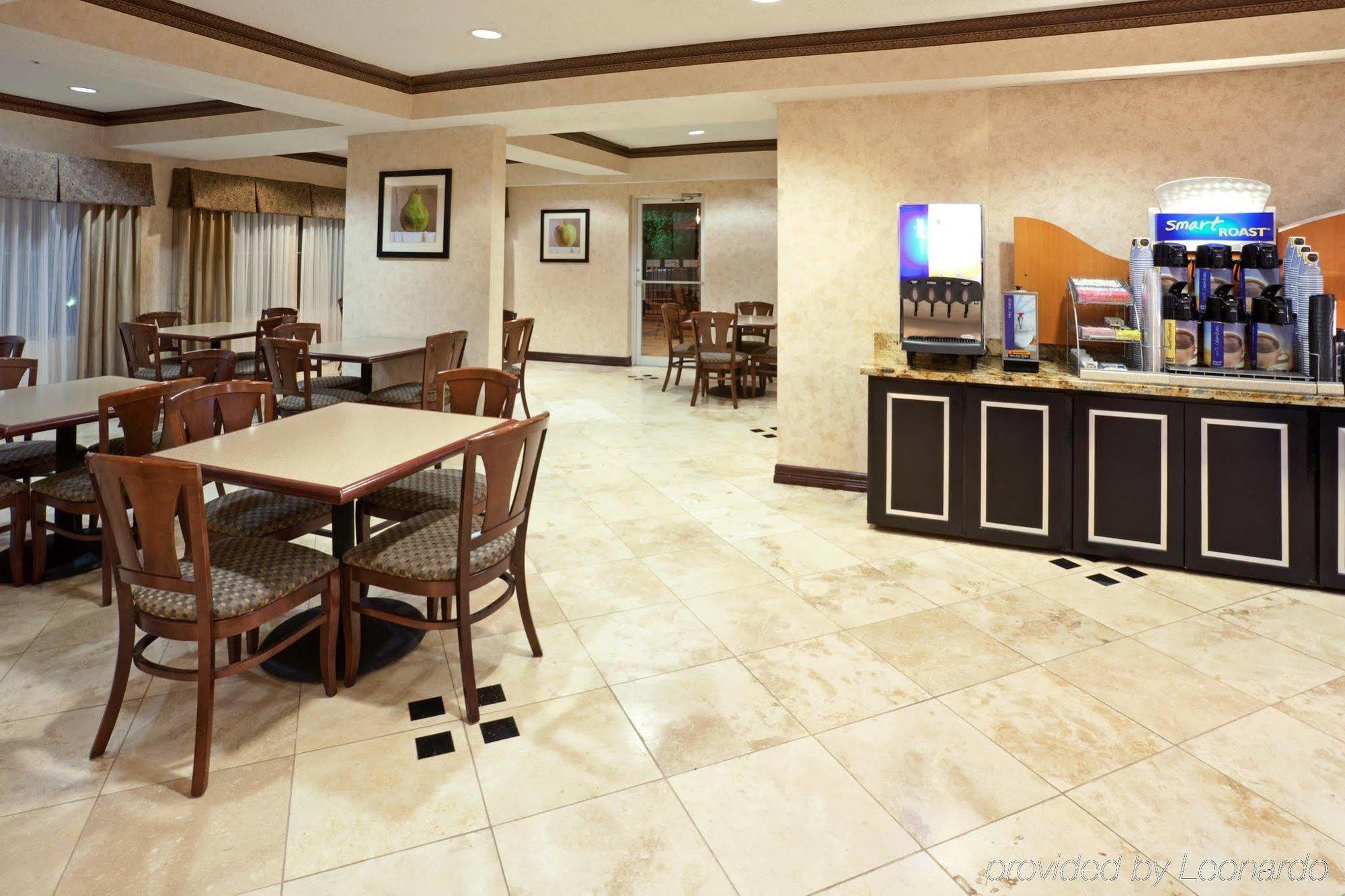 Holiday Inn Express & Suites - Dallas Park Central Northeast By Ihg Ресторан фото