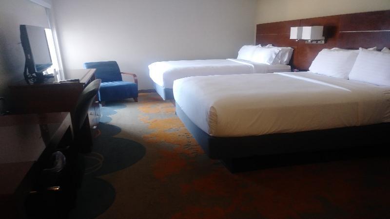 Holiday Inn Express & Suites - Dallas Park Central Northeast By Ihg Екстер'єр фото