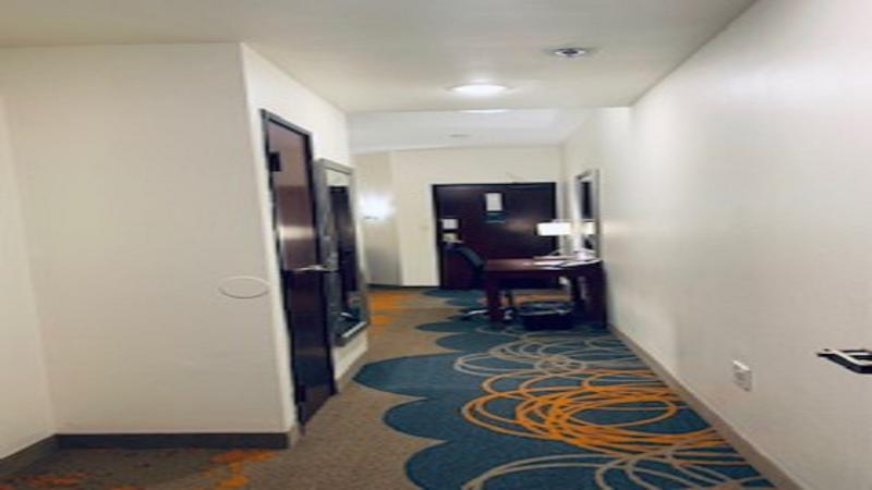 Holiday Inn Express & Suites - Dallas Park Central Northeast By Ihg Екстер'єр фото